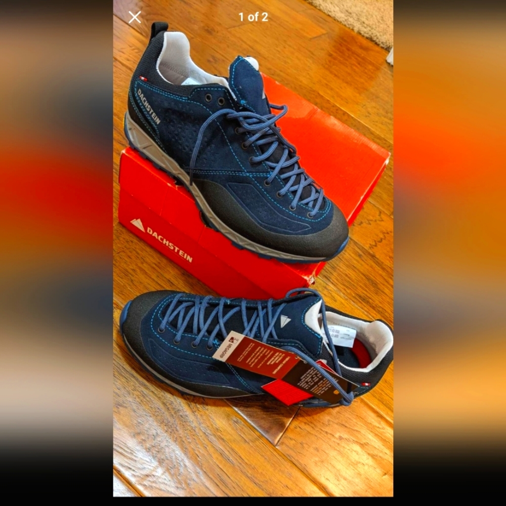 Men's tennis shoes size 10.5